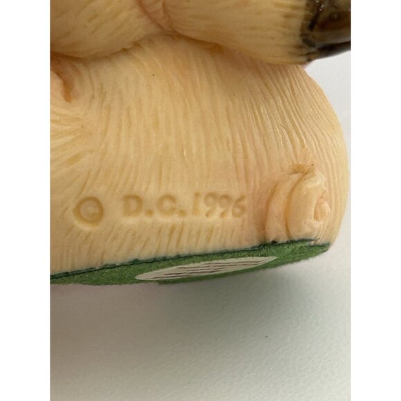 Vintage Piggin' Kiss Me by David Corbridge 1997 Hand Made Pig Figurine 3" Tall - Picture 7 of 9